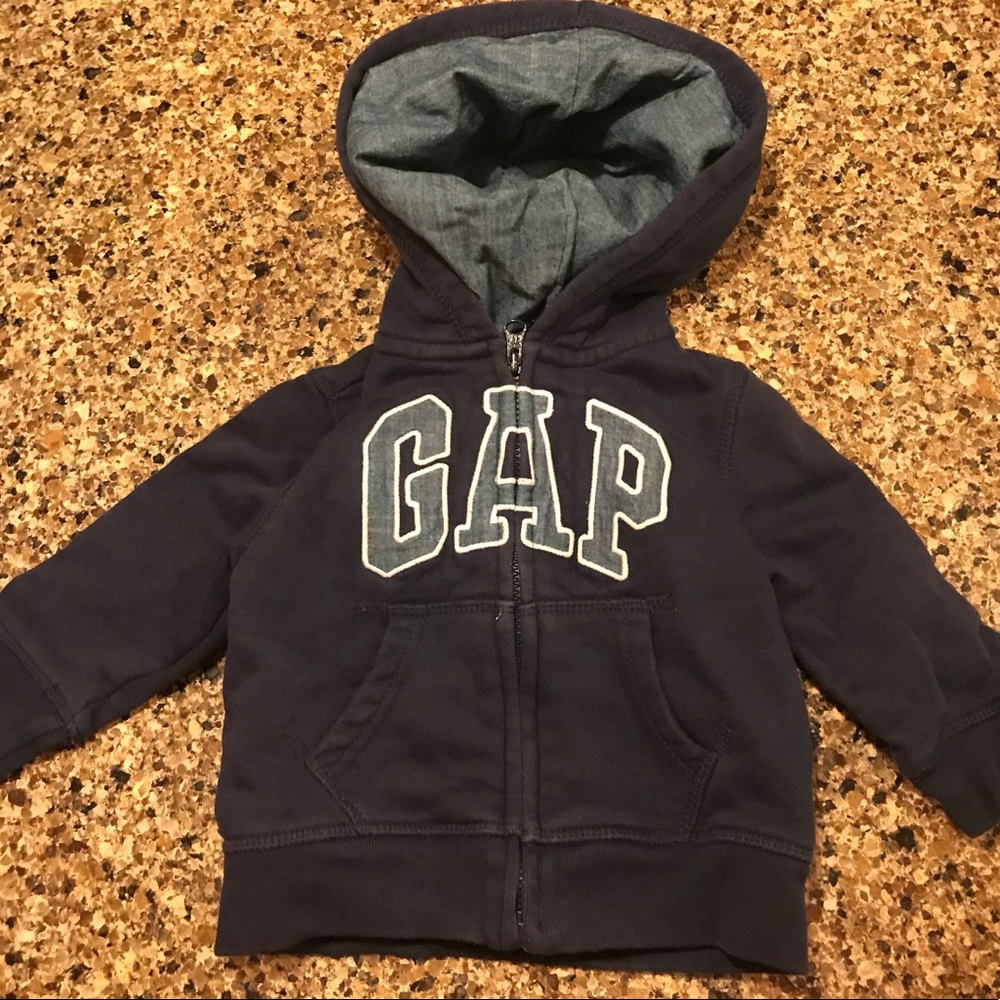 GAP infant 6-12 months zip up hooded sweatshirt.